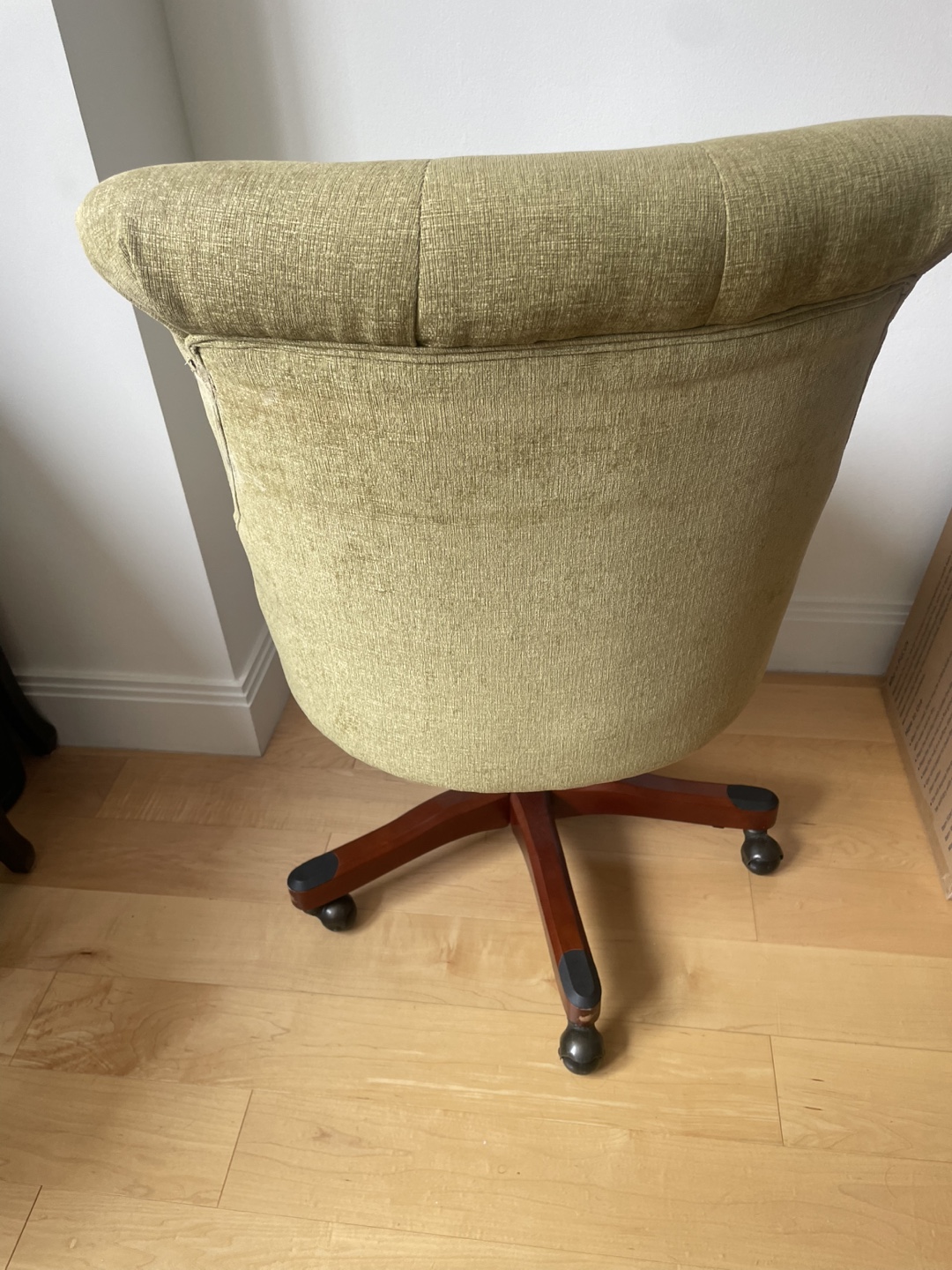 Office Chair - photo 3