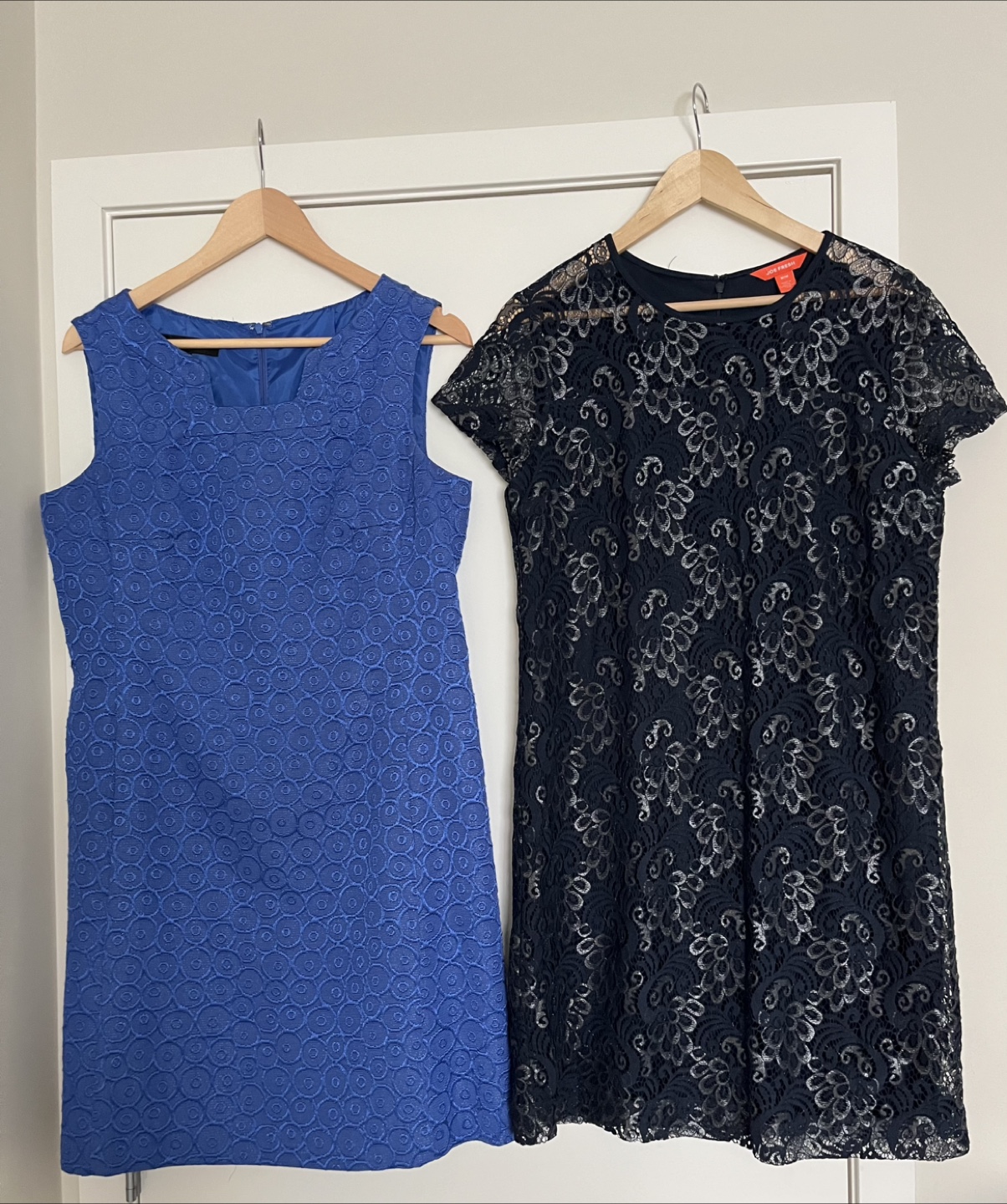 Variety of women's dresses - photo 4