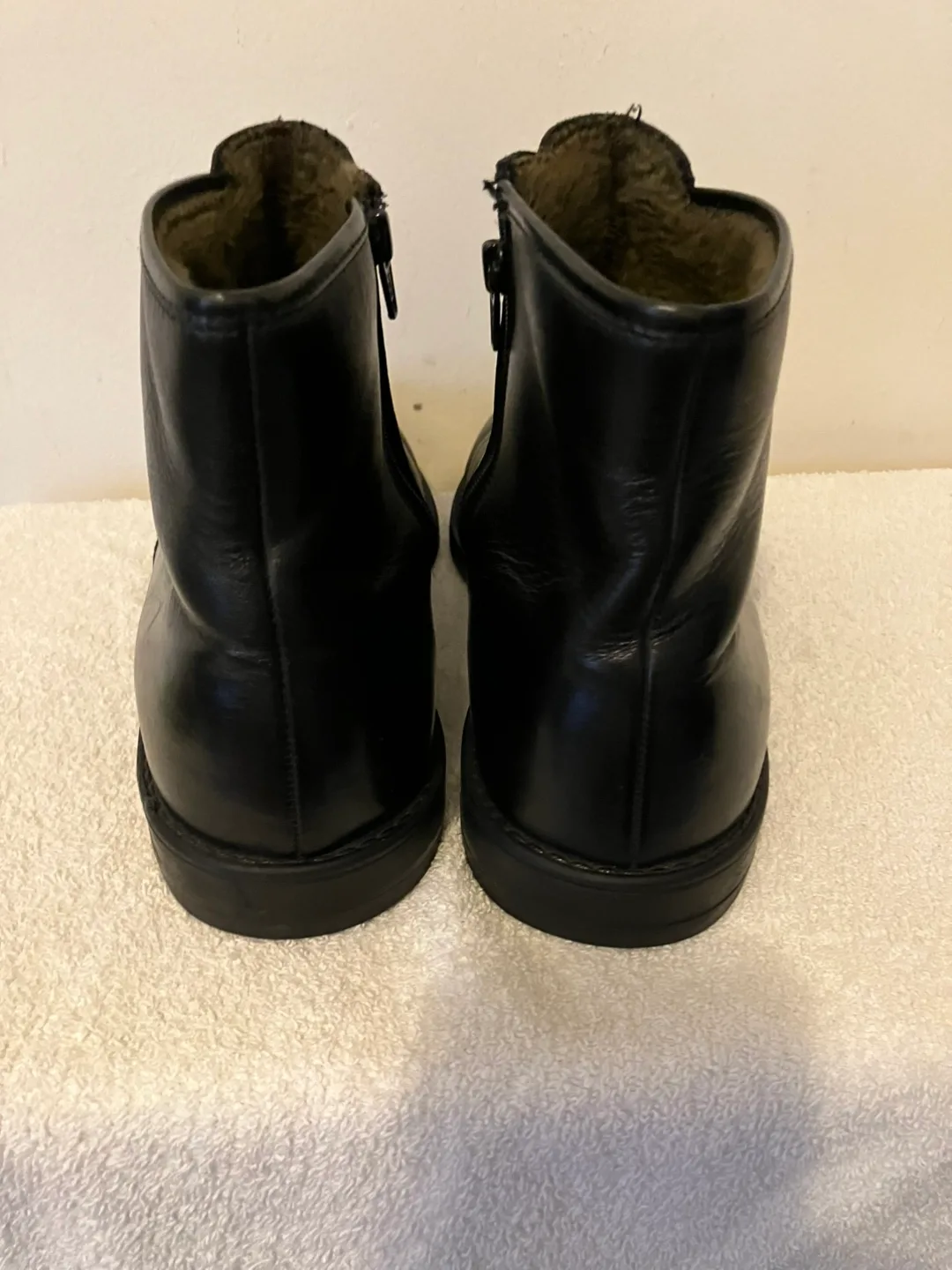 Never Used Mens M. John Black Zipper Shoes - Size 10 image indicator(4)