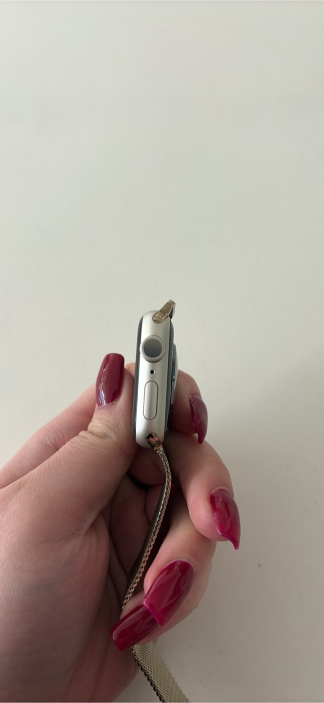 Apple Watch Series 7 41mm with band! - photo 2