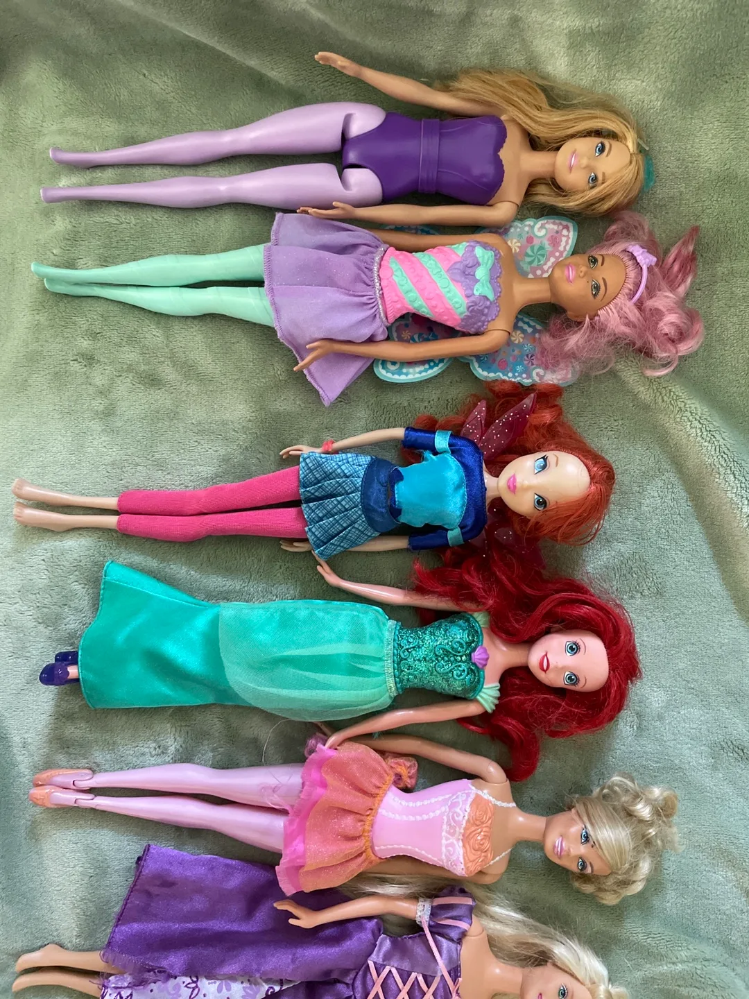 Dolls Collection image indicator(2)