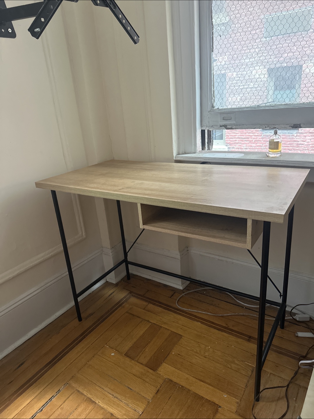Modern Desk