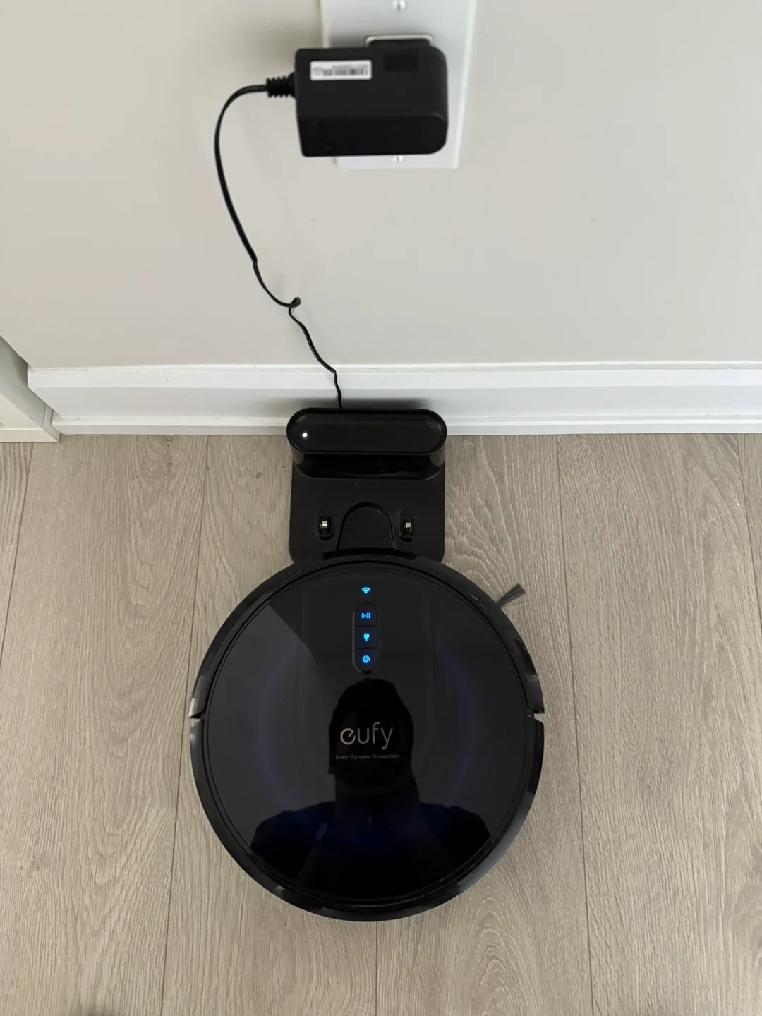 Eufy Robot Vaccuum G30 2000 pa suction thumbnail