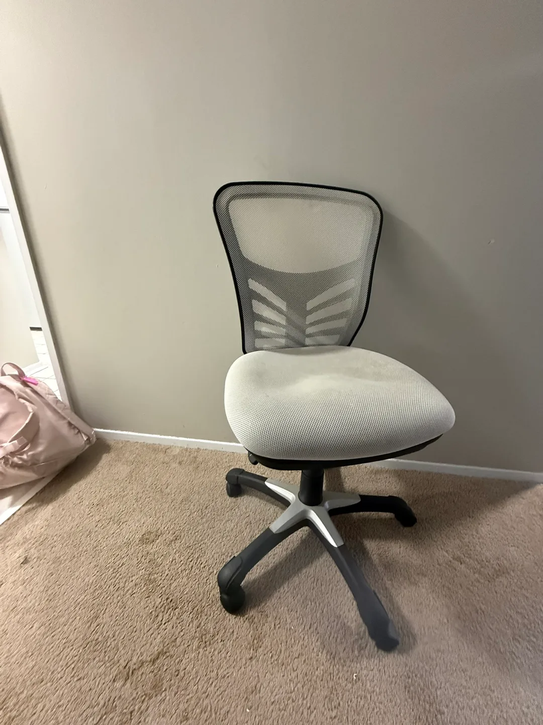 Office Chair image indicator(3)
