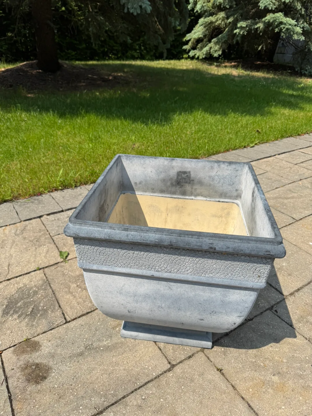 Square Concrete Planter thumbnail