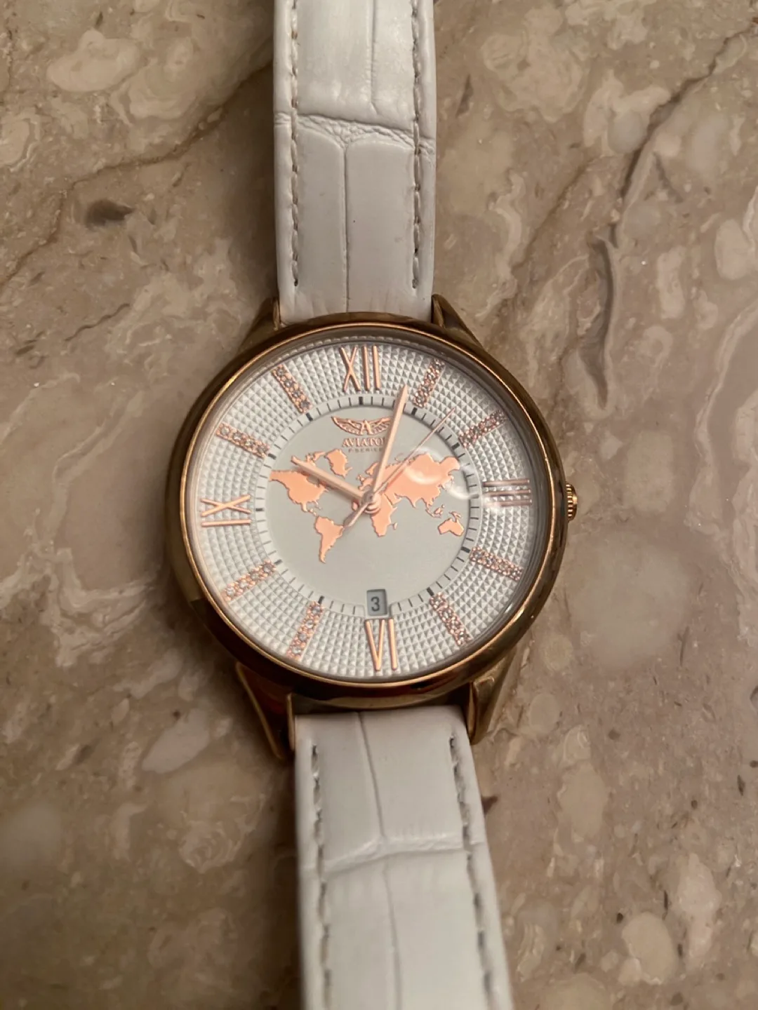 Elegant Ladies' Watch thumbnail