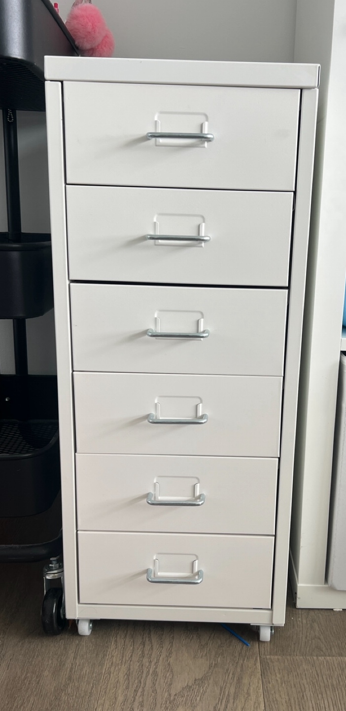 White Five-Drawer Storage Unit
