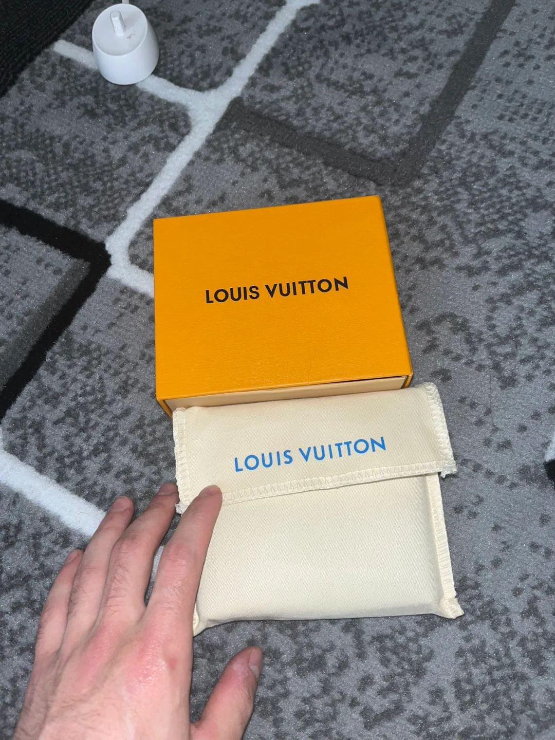 Black Louis Vuitton Wallet image indicator(2)