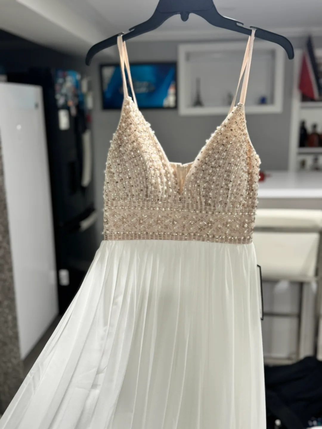 Ivory Nude Beaded Gown - Size 9 image indicator(2)