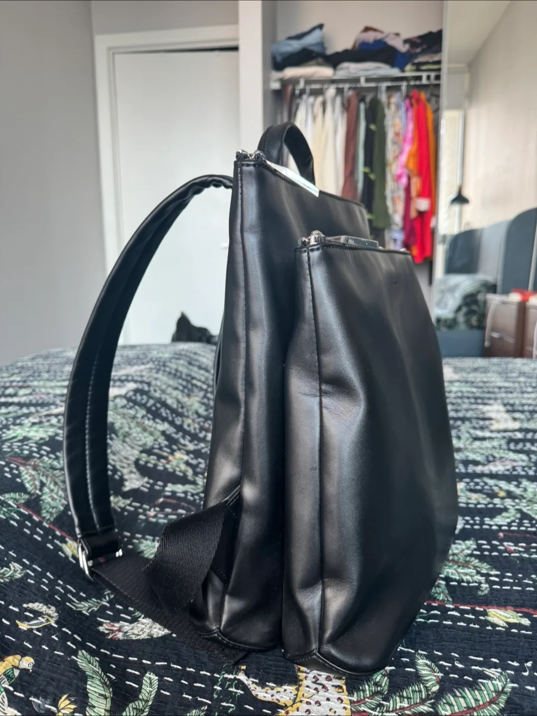 Matt & Nat Black Backpack image indicator(2)