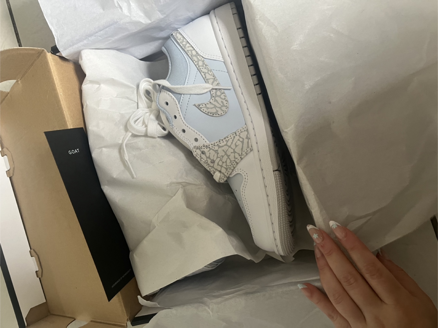 Air Jordan 1 Low SE Blue Tint Elephant Print - Size 6.5 - photo 3