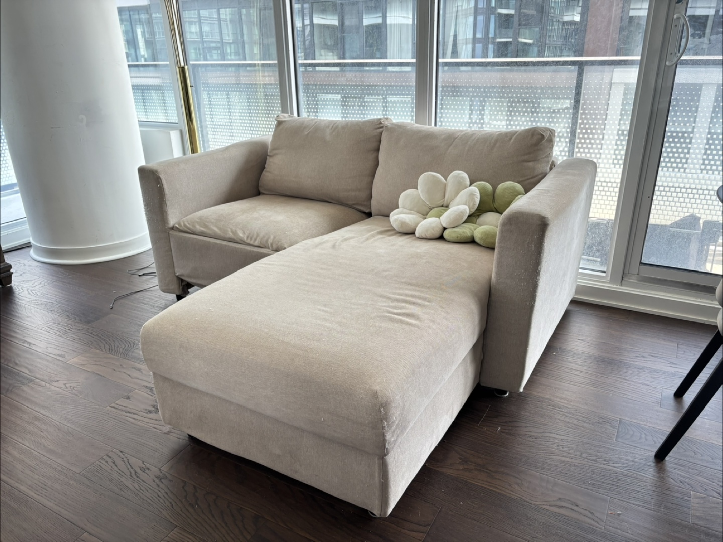 Sectional couch