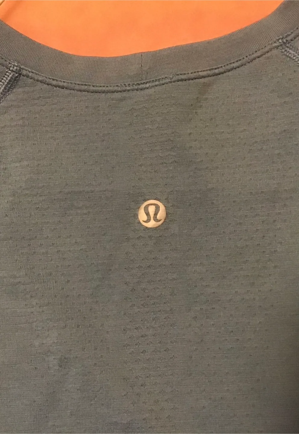 🤩 Lululemon Short Sleeve Athletic Shirt image indicator(3)