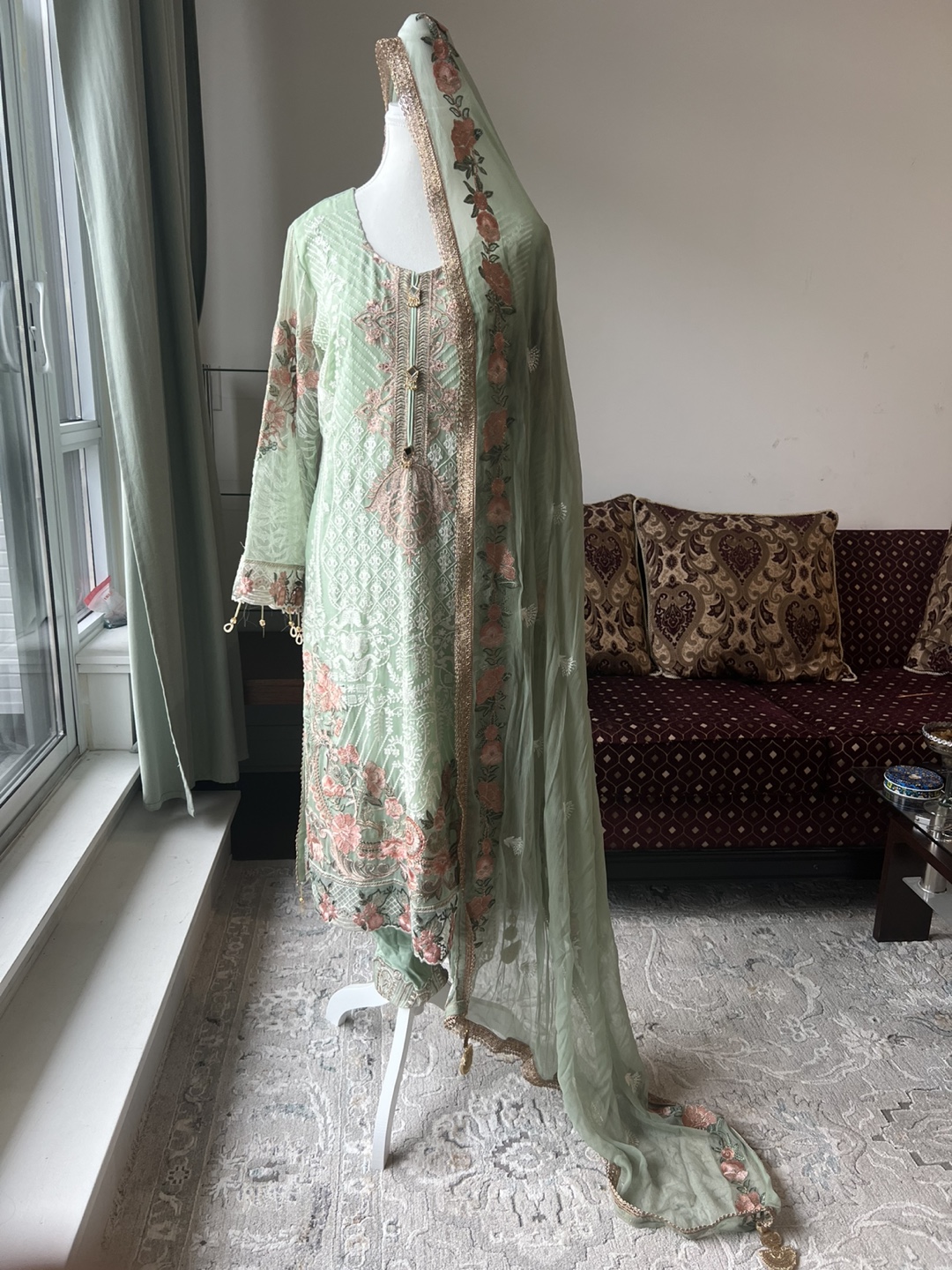 Pakistani Green outfit - photo 2