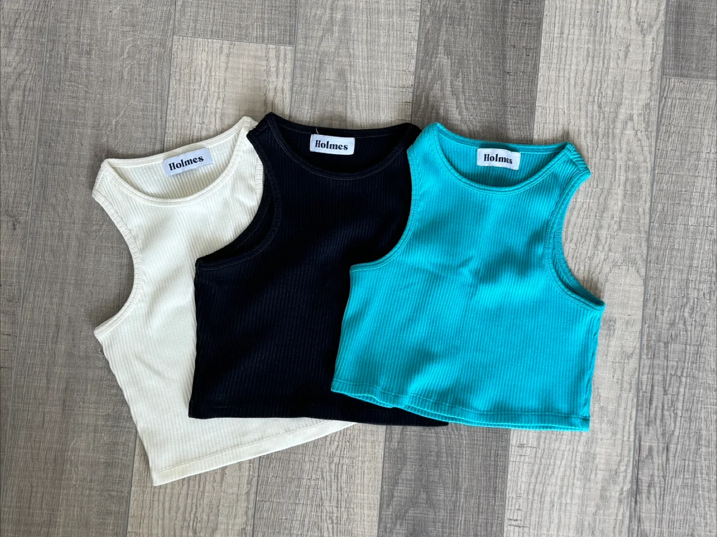 3 Tank Tops bundle for 13$ thumbnail