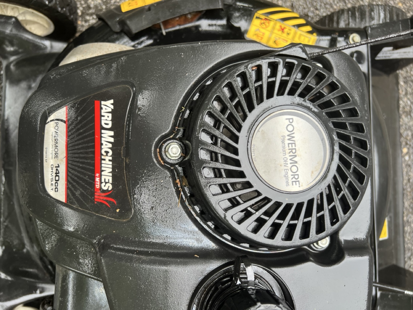 Yard Machines Lawnmower - photo 4