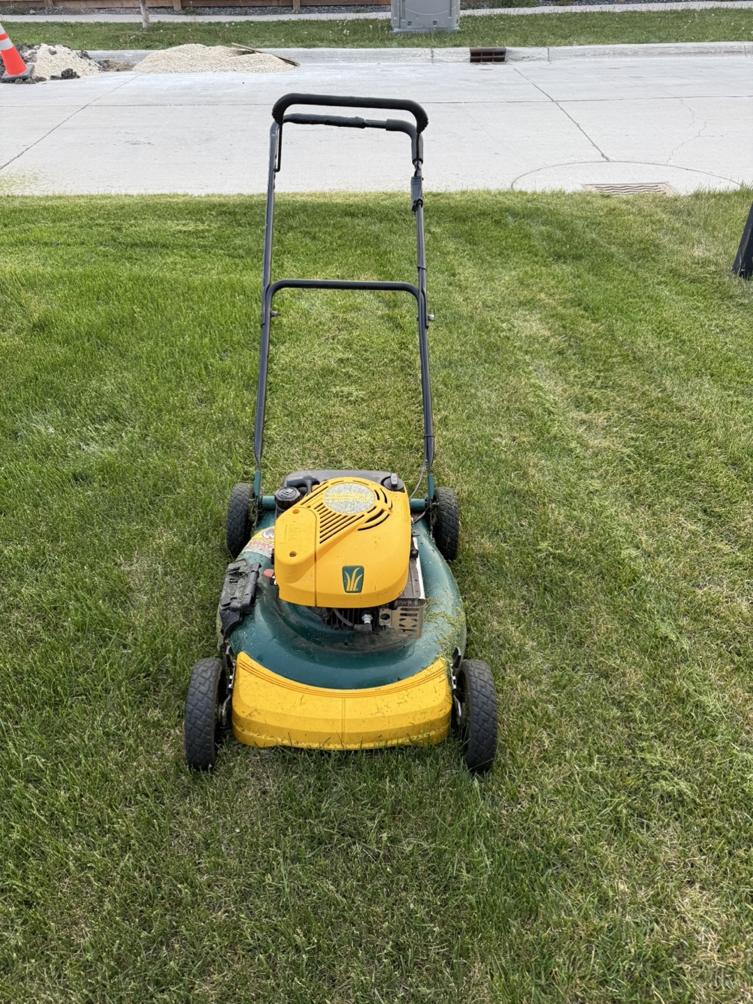 Yard-man lawnmower 5.5 hp