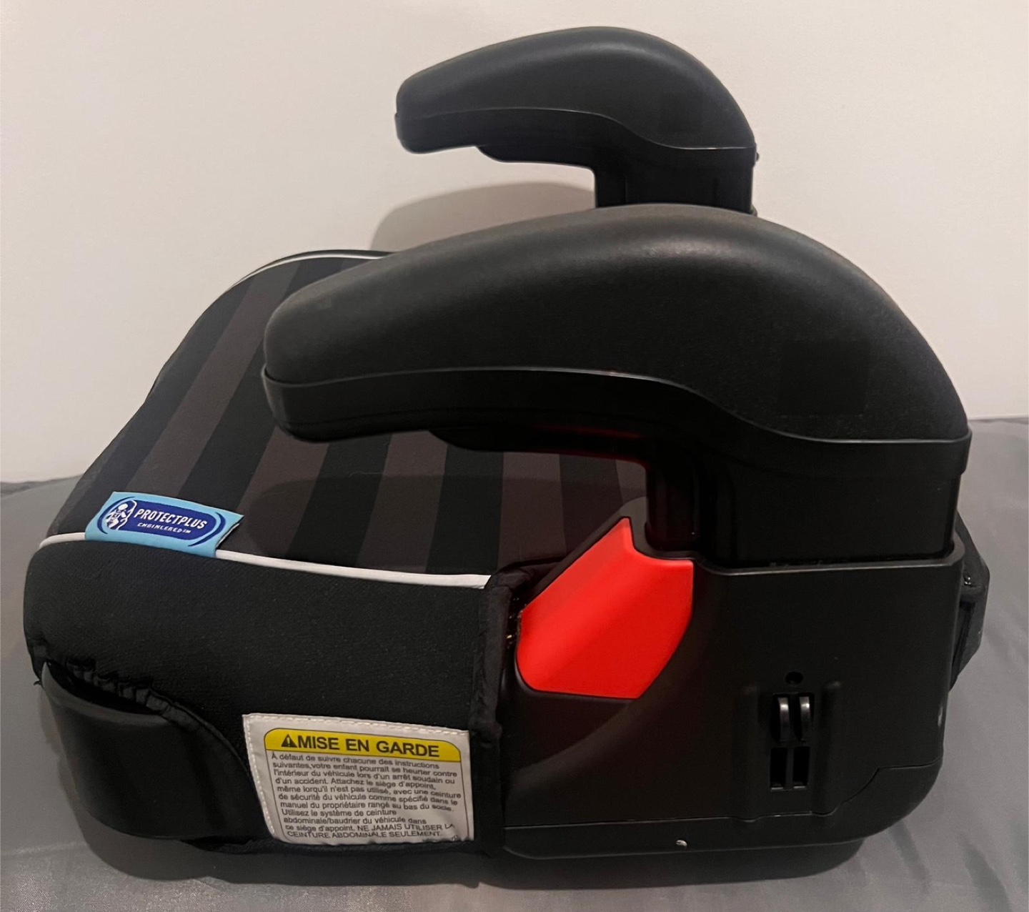 Graco Booster Car Seat - photo 2