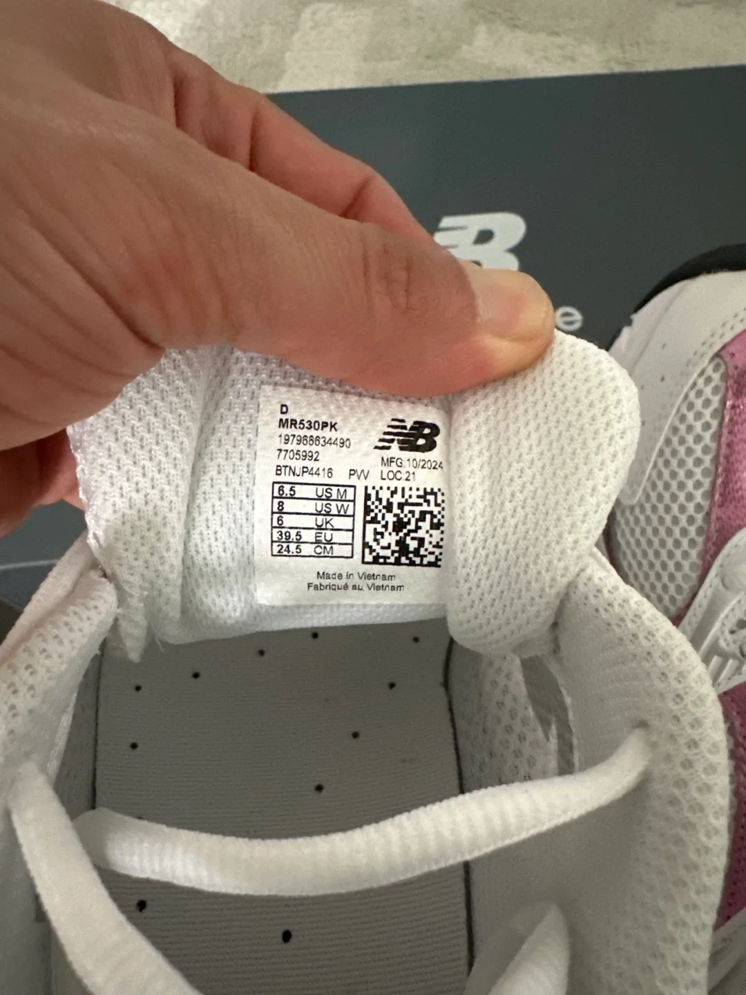 New Balance 530 Running Shoes White Pink 6.5 US image indicator(5)