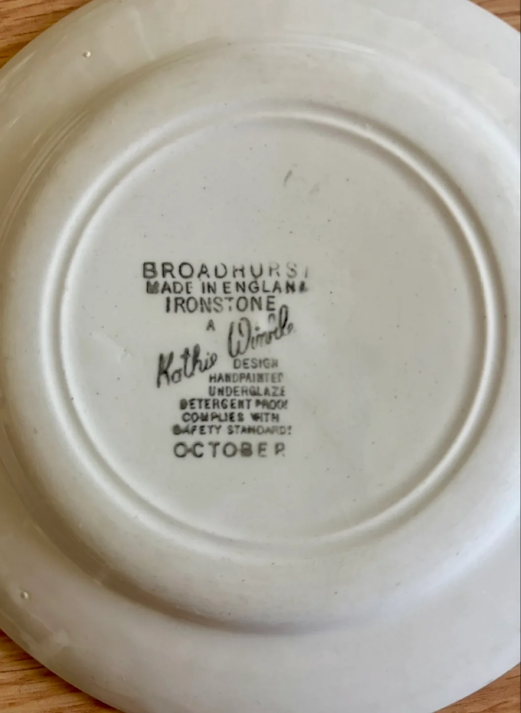 Broadhurst Kathie Winkle October Plates - Set of 4 image indicator(3)