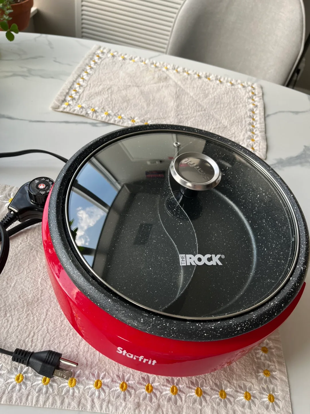 Starfrit Electric Hot Pot image indicator(3)