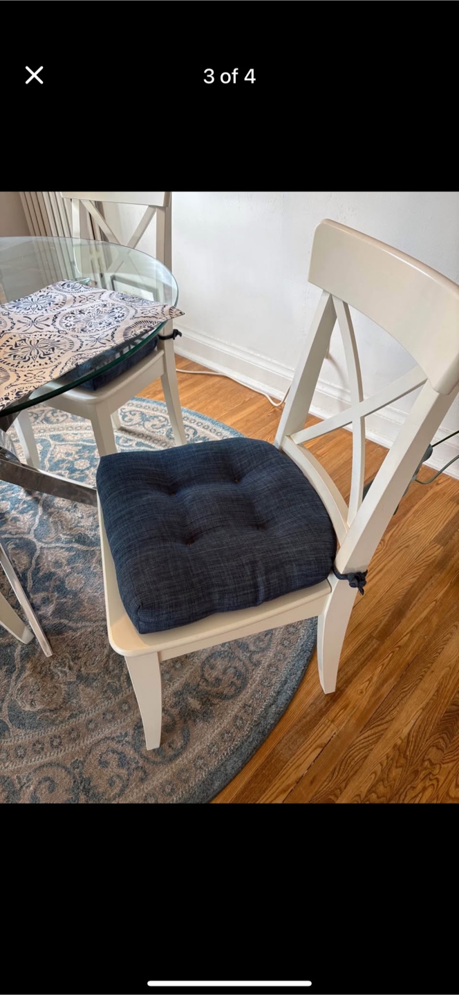 Kitchen/Dining Table and Chairs (chair pads and rug too!) - photo 2