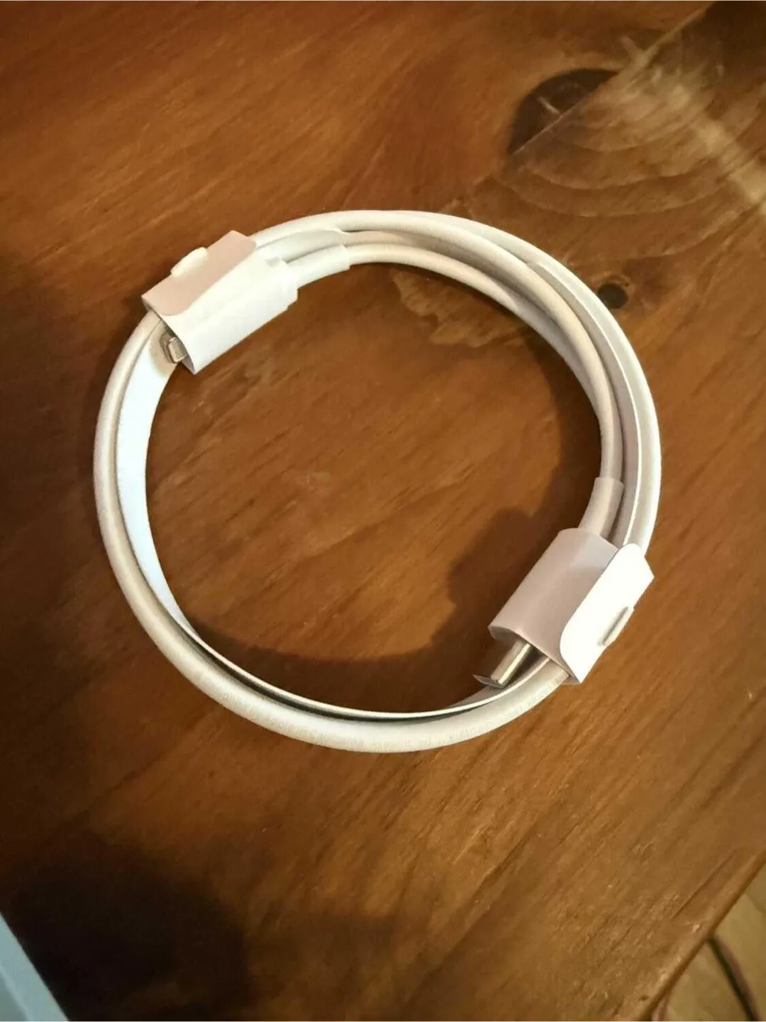 Apple lightning White Charger Cable thumbnail