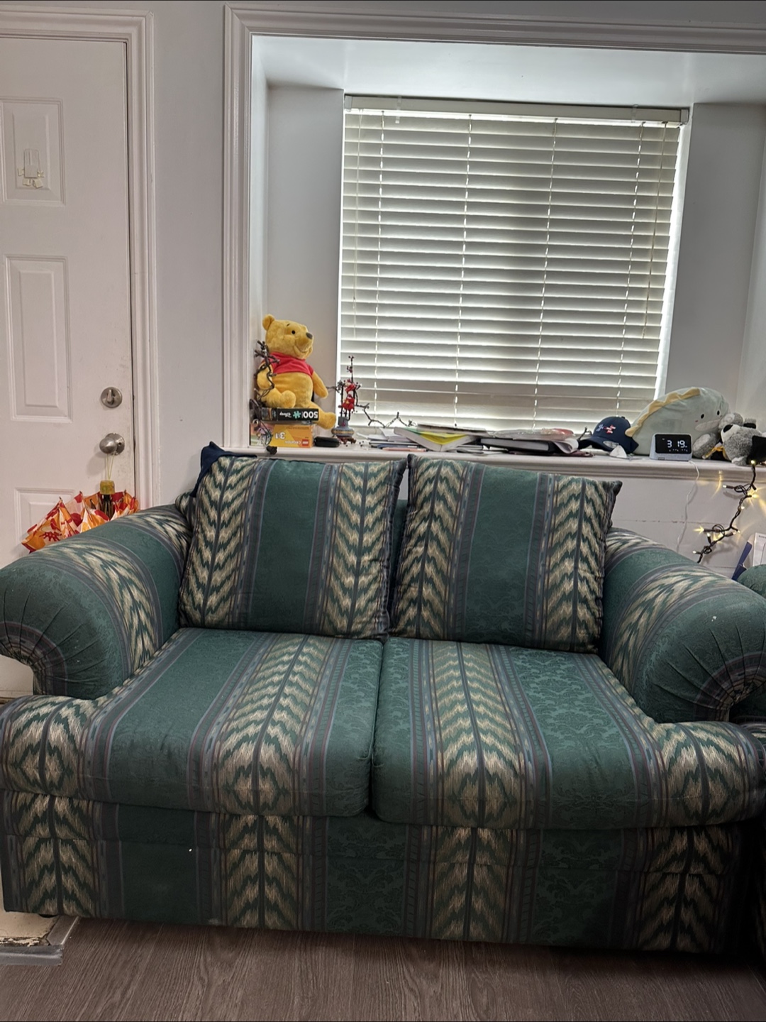 FREE 2-seater sofa - photo 2