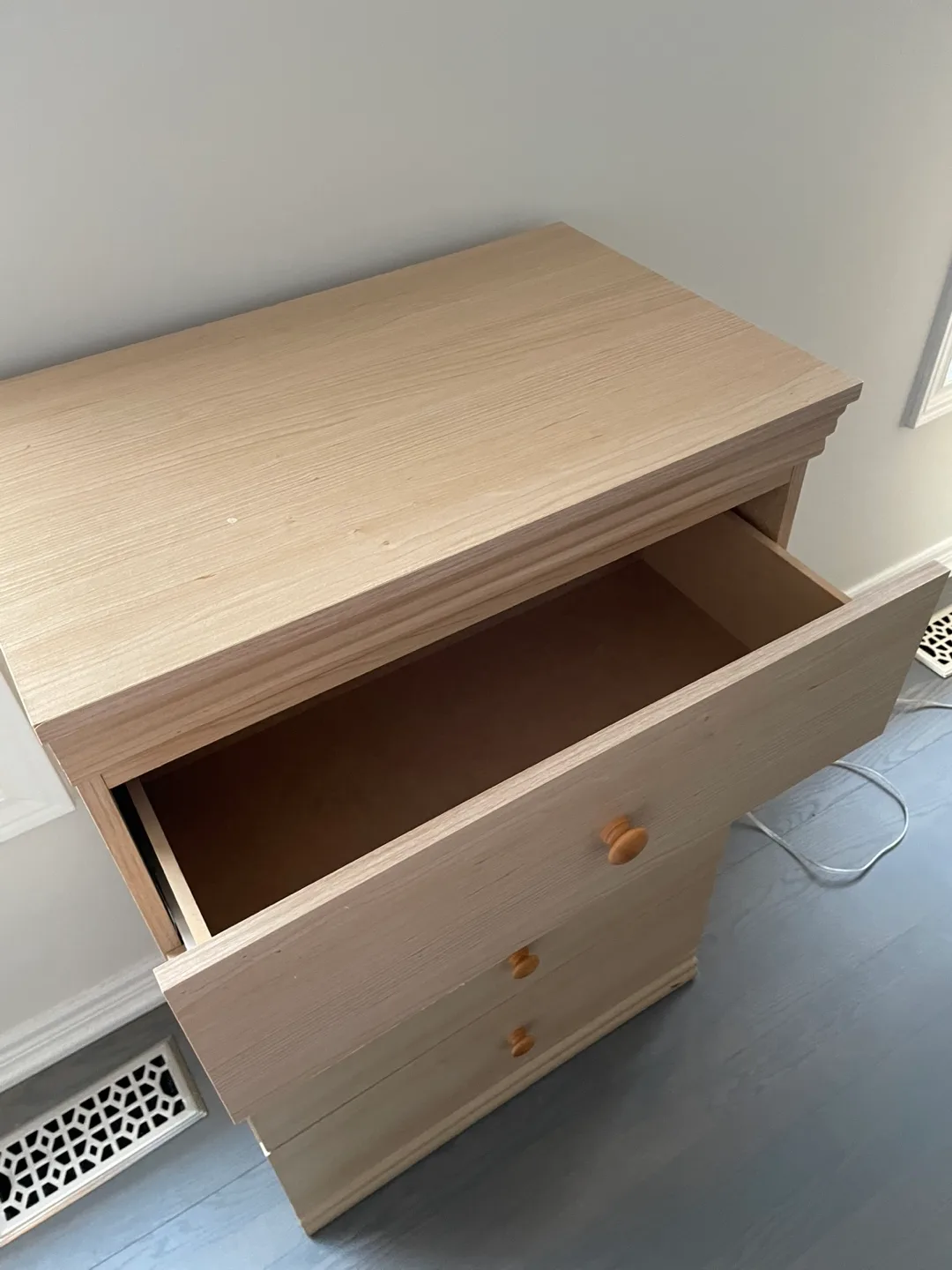 Wooden Dresser with Drawers image indicator(3)