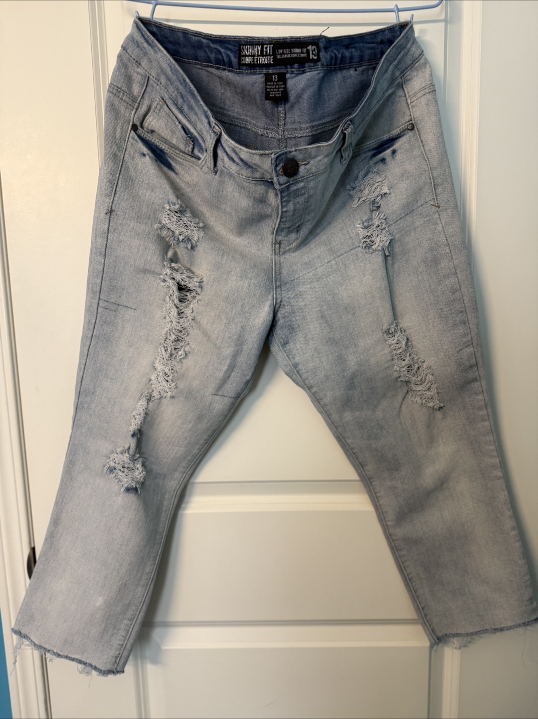 Ripped Skinny Jeans