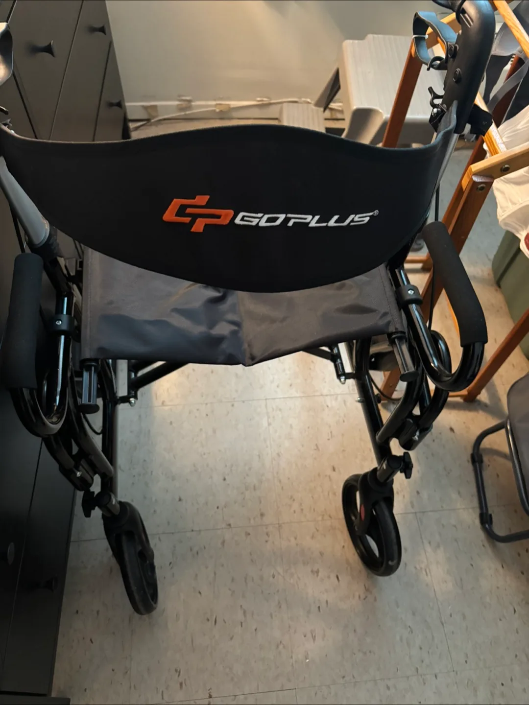 Goplus Walker with Seat - rarely used image indicator(3)