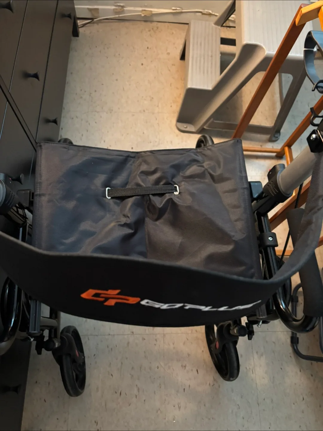 Goplus Walker with Seat - rarely used image indicator(2)