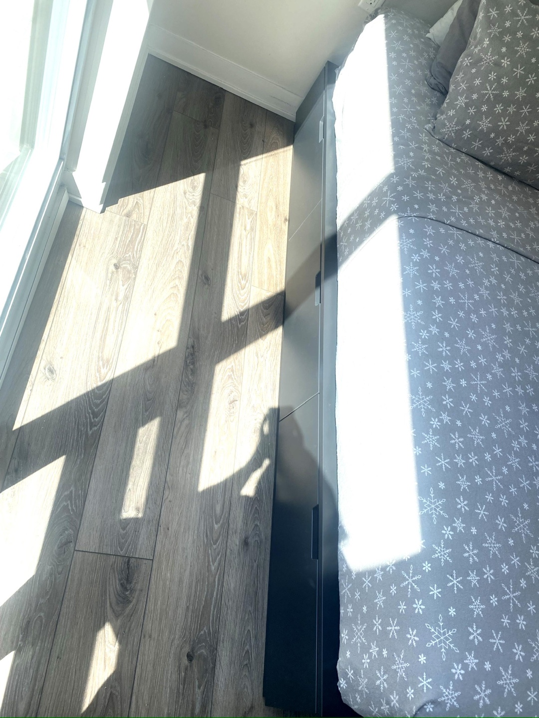 Queen Bedroom + storage