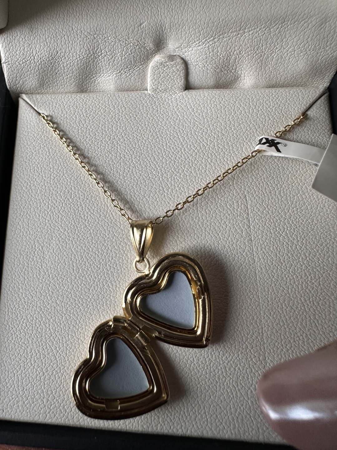 Heart Shaped Locket - photo 3