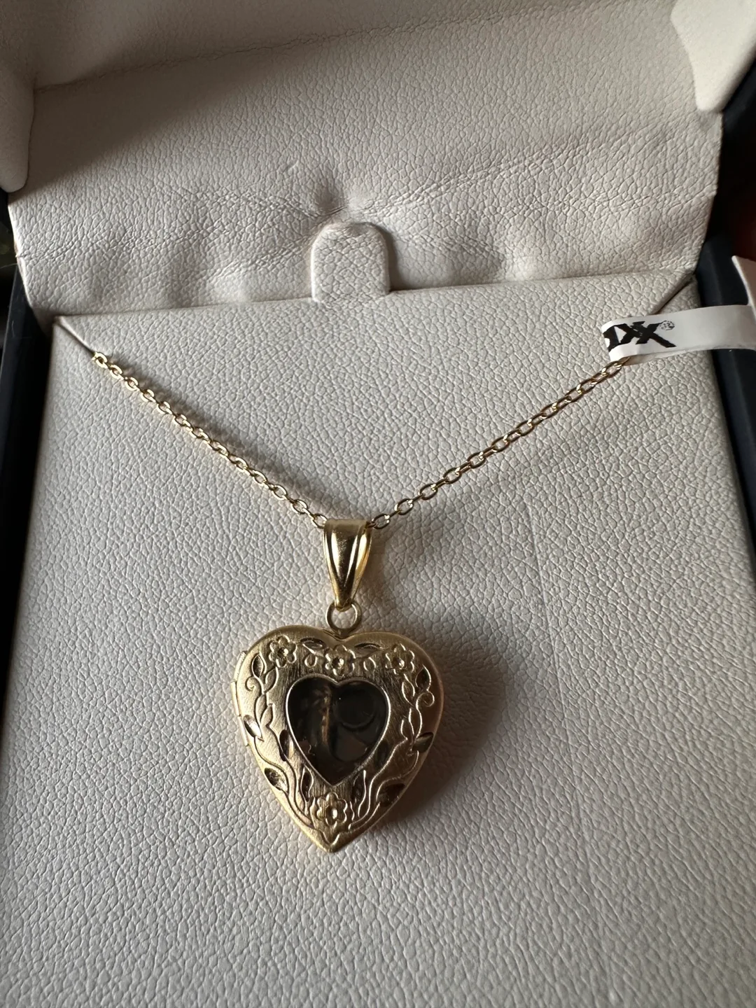 Heart Shaped Locket image indicator(2)