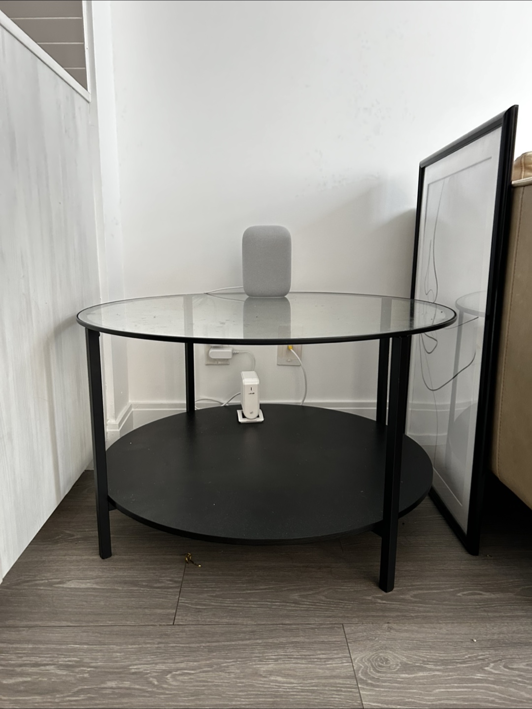Black Round Coffee Table - photo 3