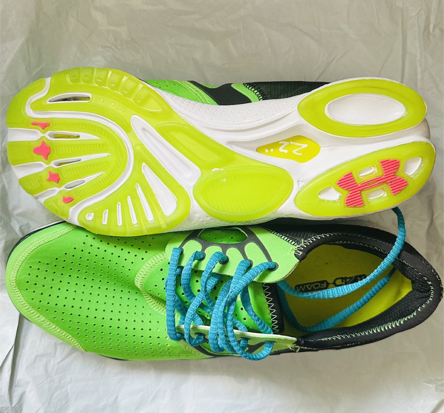 Under Armour Running Shoes US 10 - photo 2