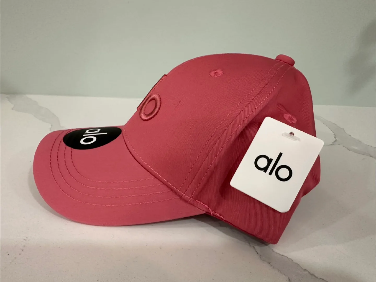 Alo off-duty Baseball Cap image indicator(2)
