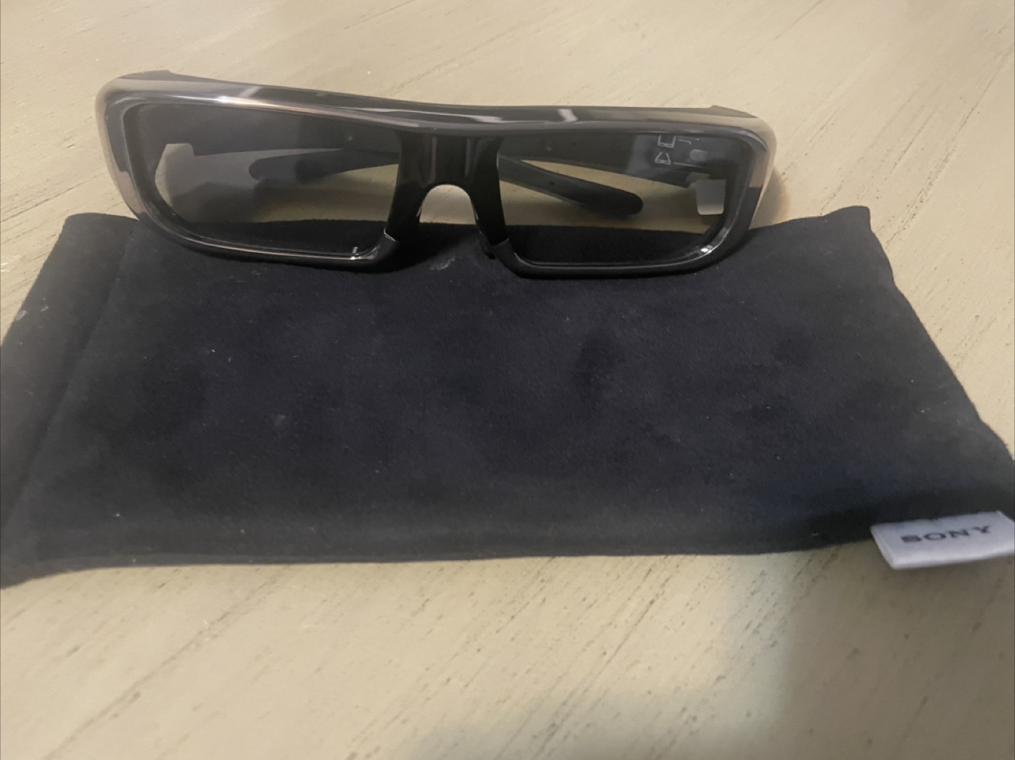 Sony 3D Glasses with Case