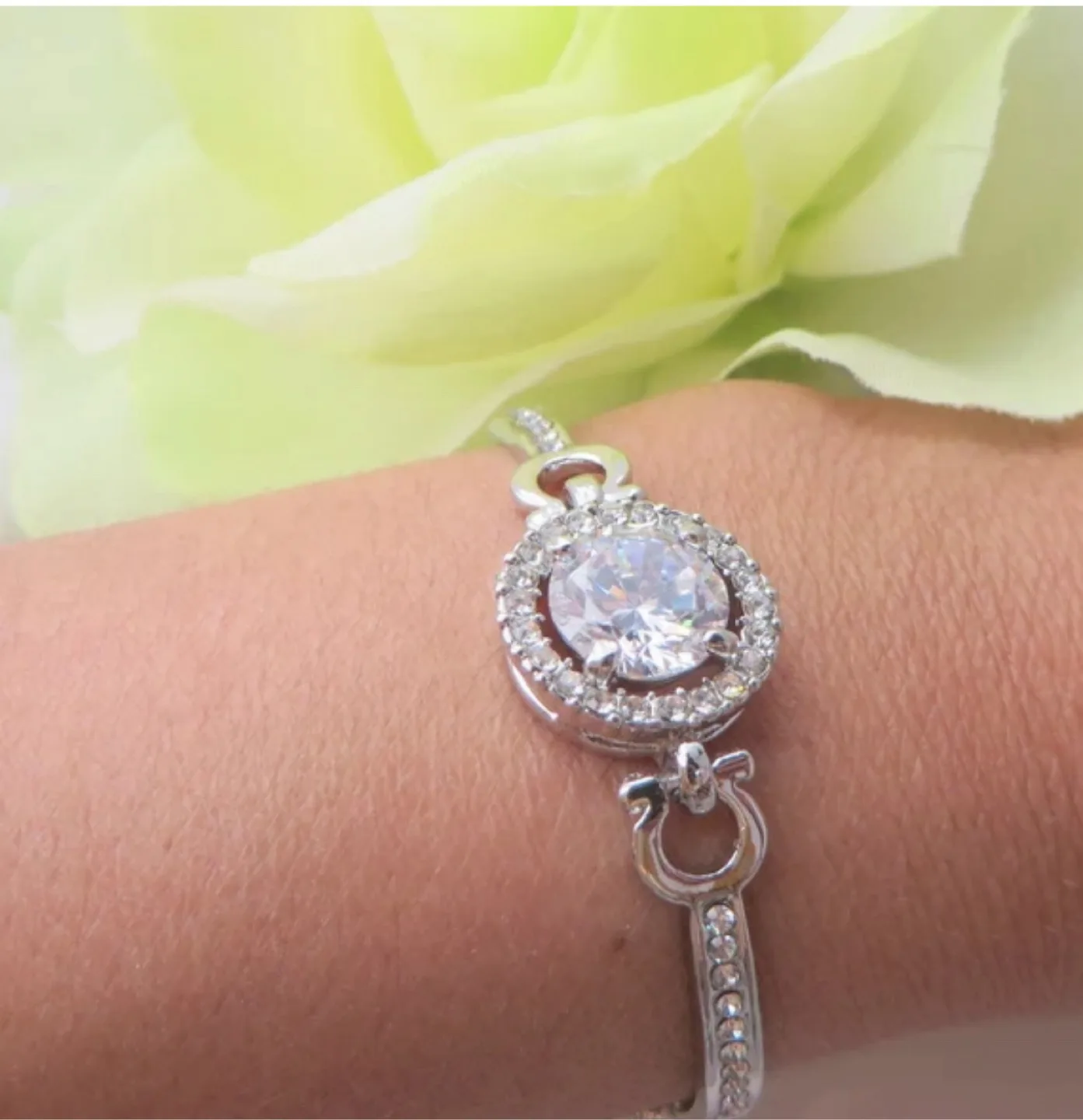 Shining Bracelet thumbnail