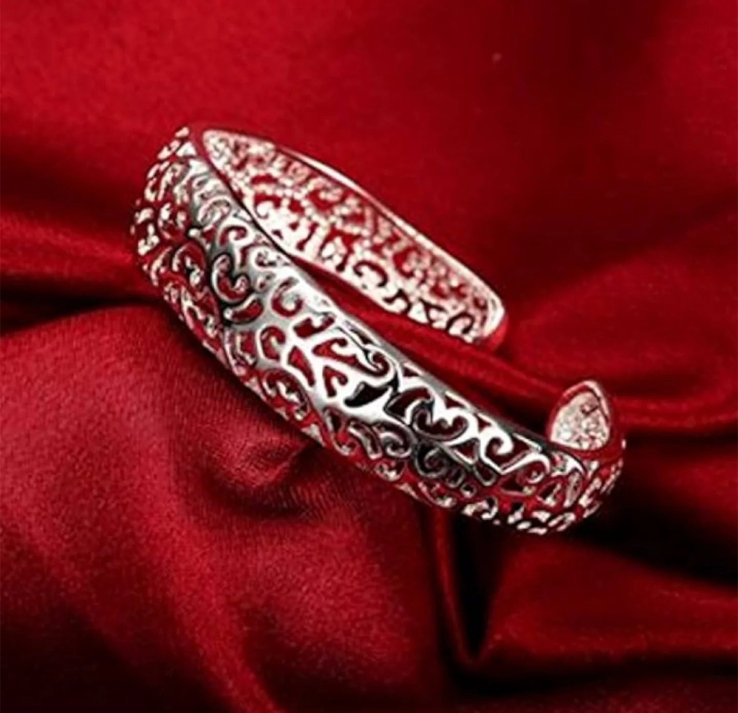 Silver Bangle Bracelet image indicator(2)