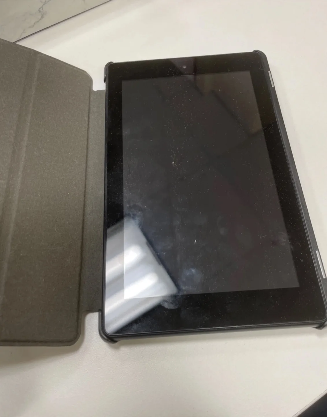 Used Tablet With Case & Charger thumbnail