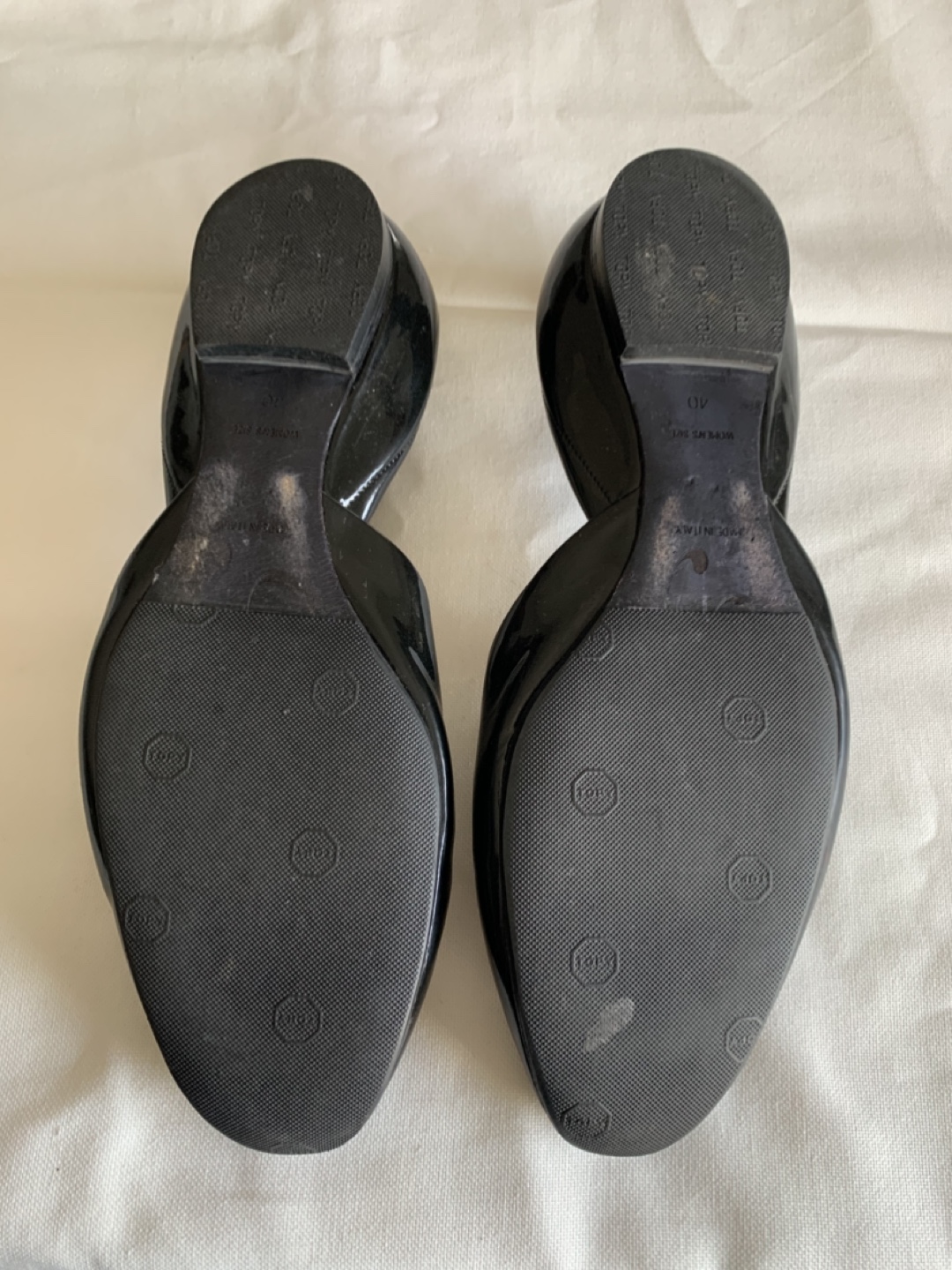 Roger Vivier Black Flats - Size 40 - photo 5