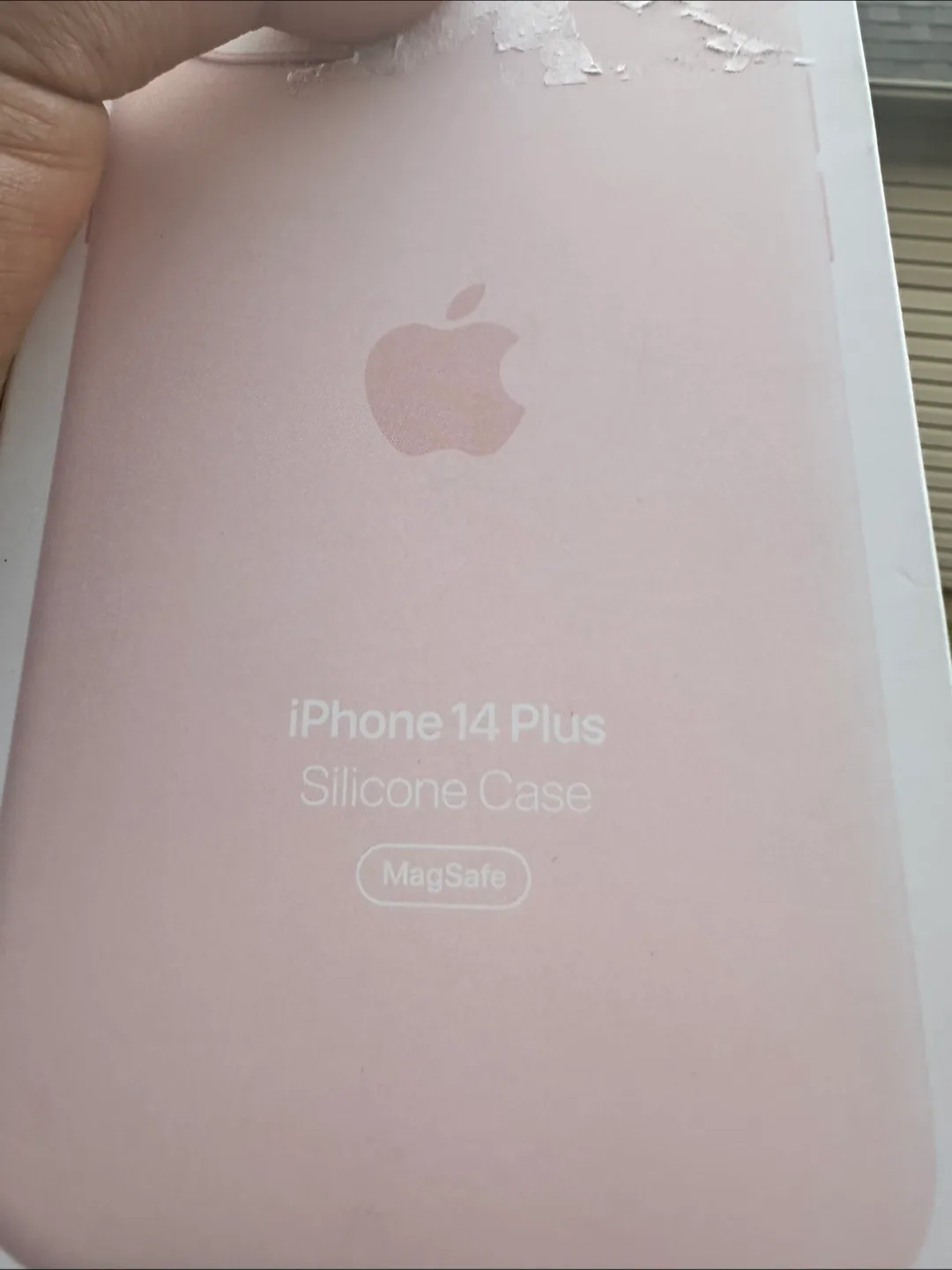 iPhone 14 Plus Silicone Case image indicator(3)