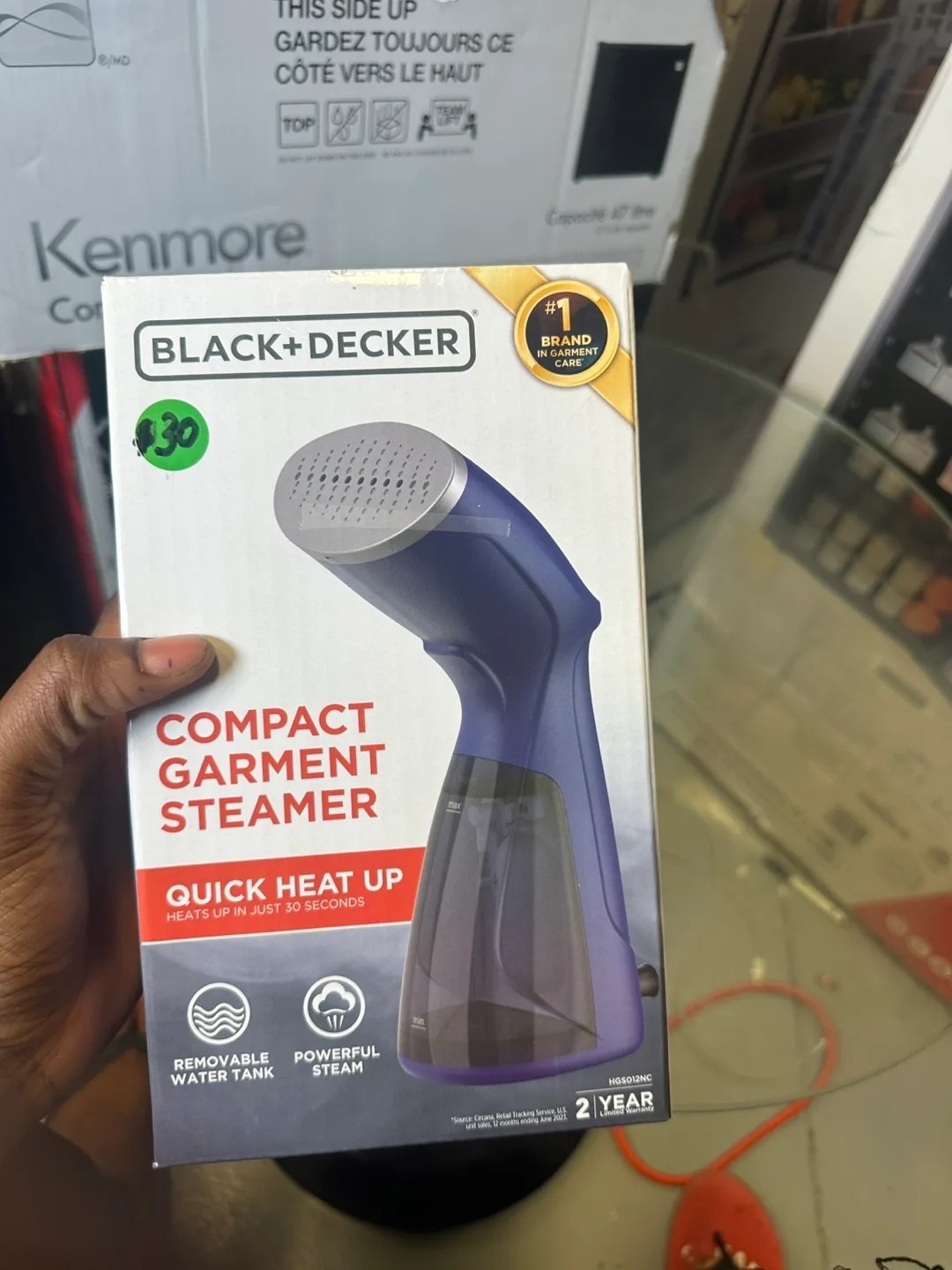 Black + Decker Compact Garment Steamer thumbnail