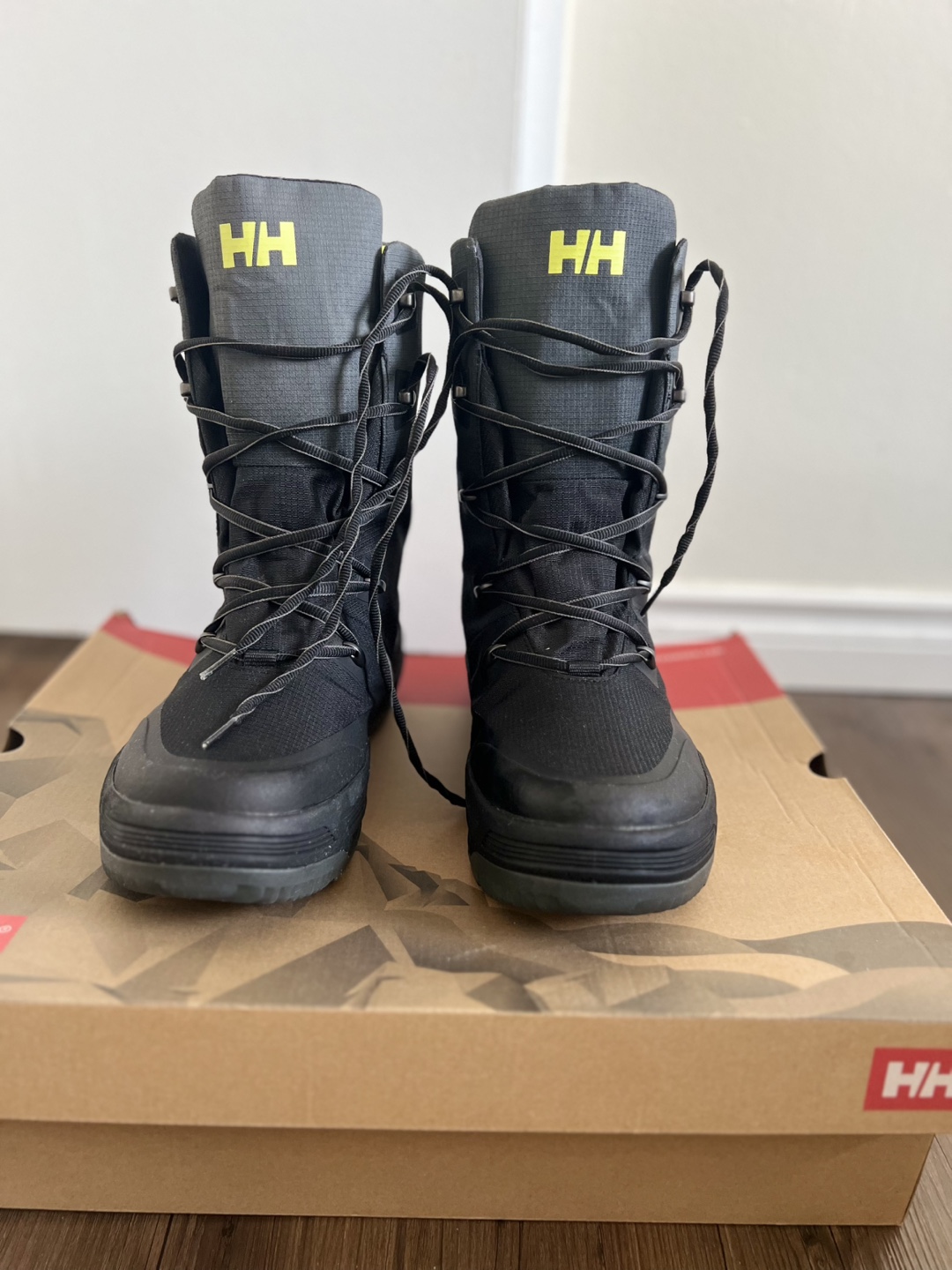 Helly Hansen Black Winter Boots