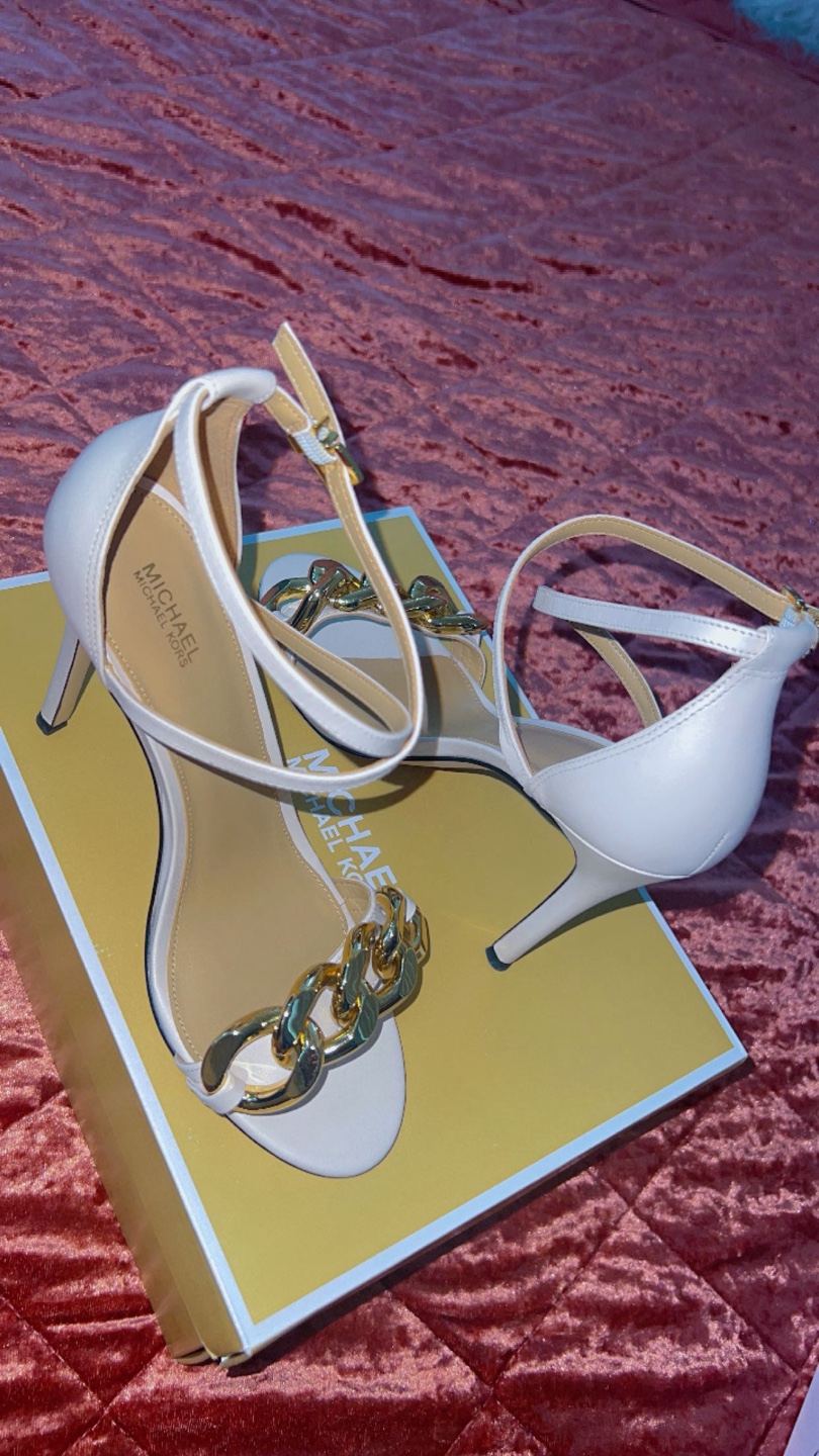 Michael Kors Chain Detail Heels - Size 8M - photo 2