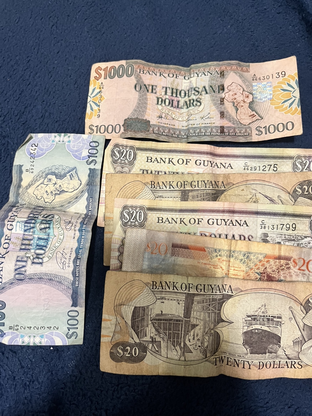 $1200 Bank of Guyana Banknotes