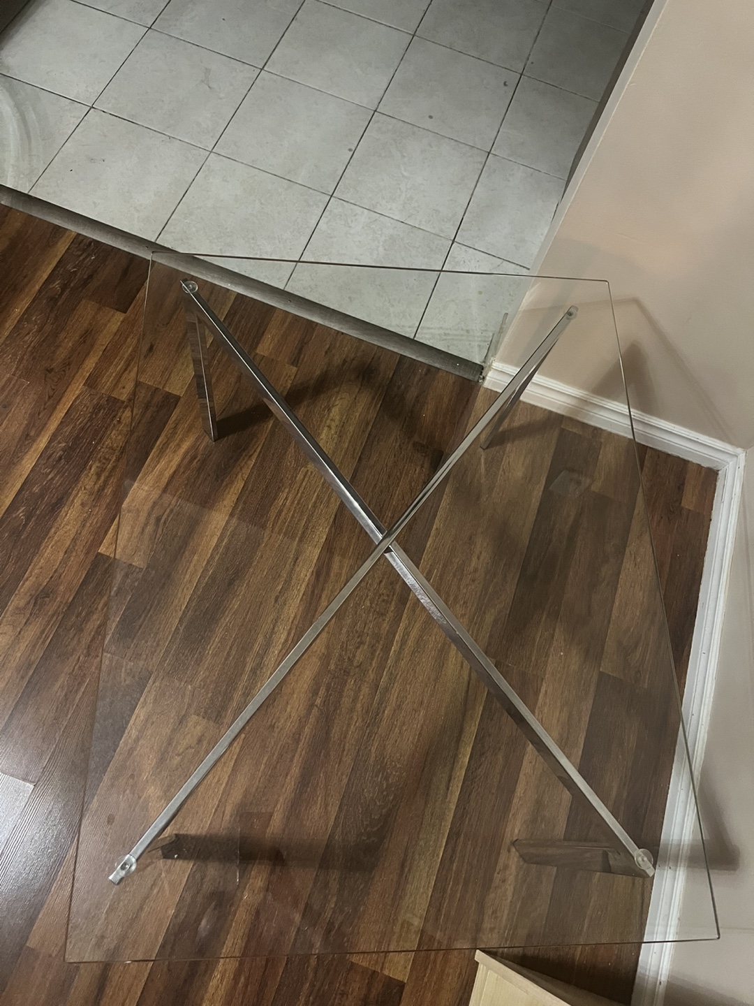 Glass Top Coffee Table with rug - photo 4
