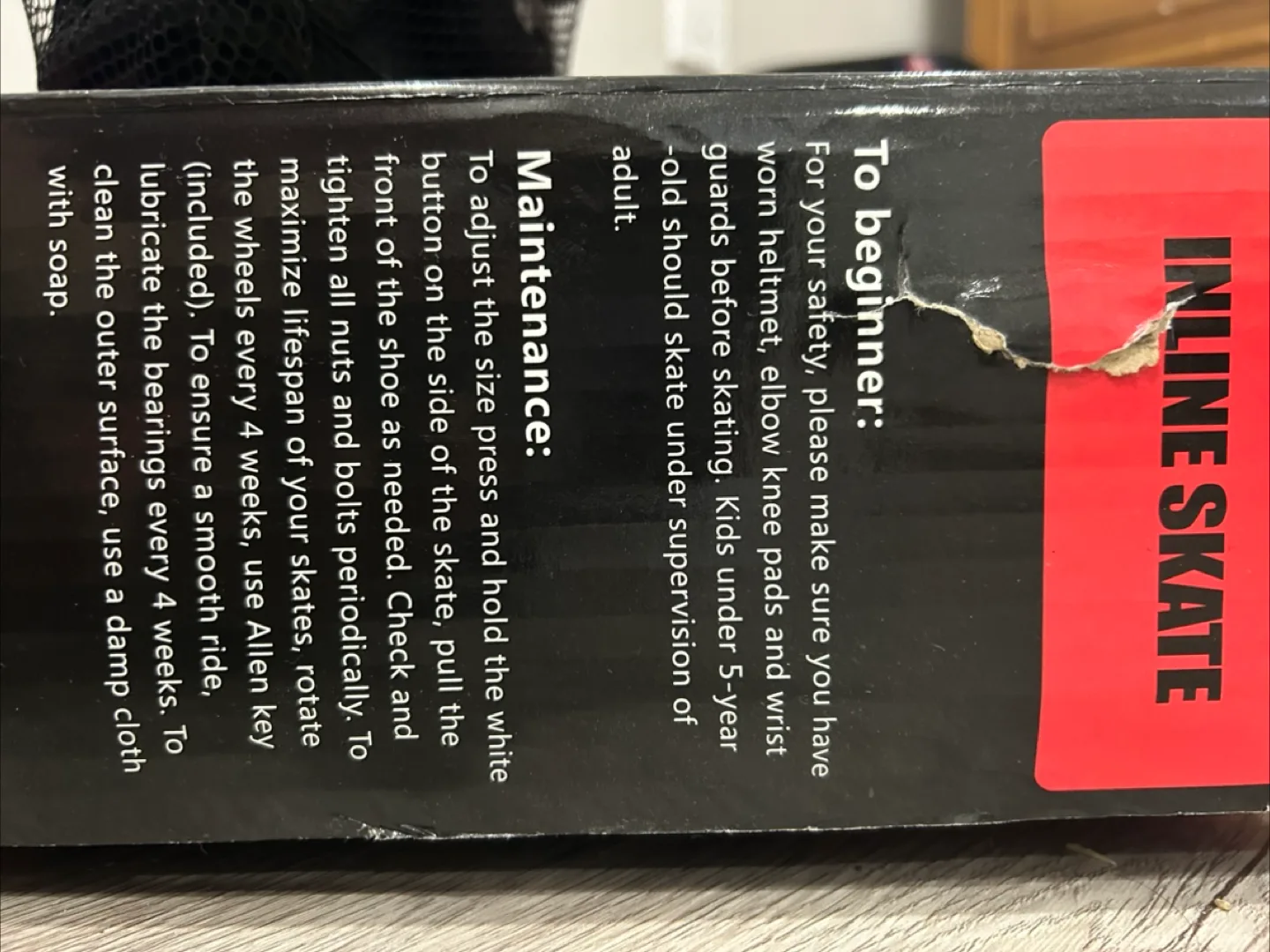 Adjustable Rollerblades with Safety Gear set image indicator(6)